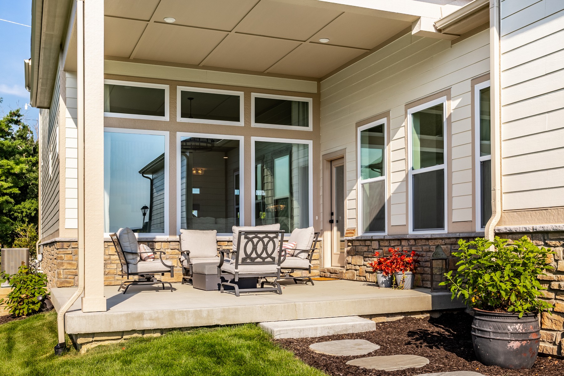  Beautifully Designed 5 Bedroom Home in Desirable Westfield Neighborhood - 物件實景