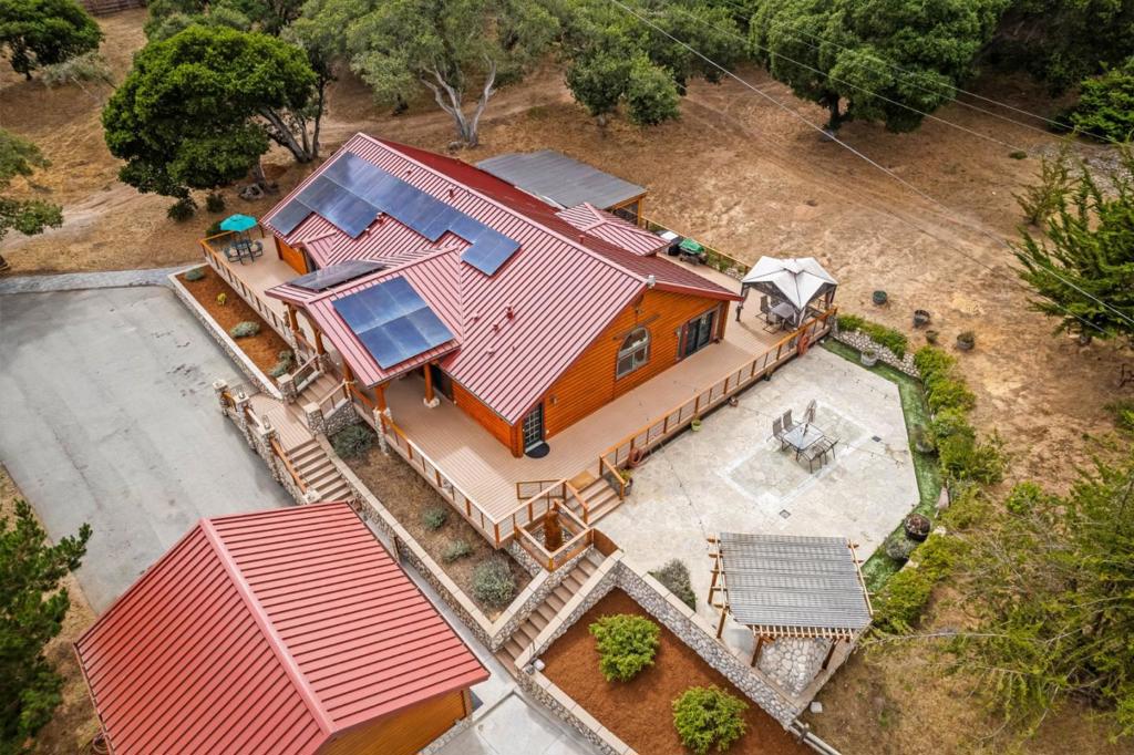 Salinas, California, 93907, United States, 3 Bedrooms Bedrooms, ,4 BathroomsBathrooms,Residential,For Sale,1974769