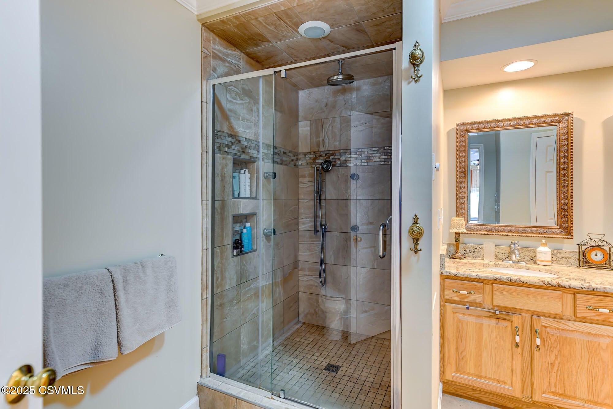 Bloomsburg, Pennsylvania, 17815, United States, 3 Bedrooms Bedrooms, ,3 BathroomsBathrooms,Residential,For Sale,1979185