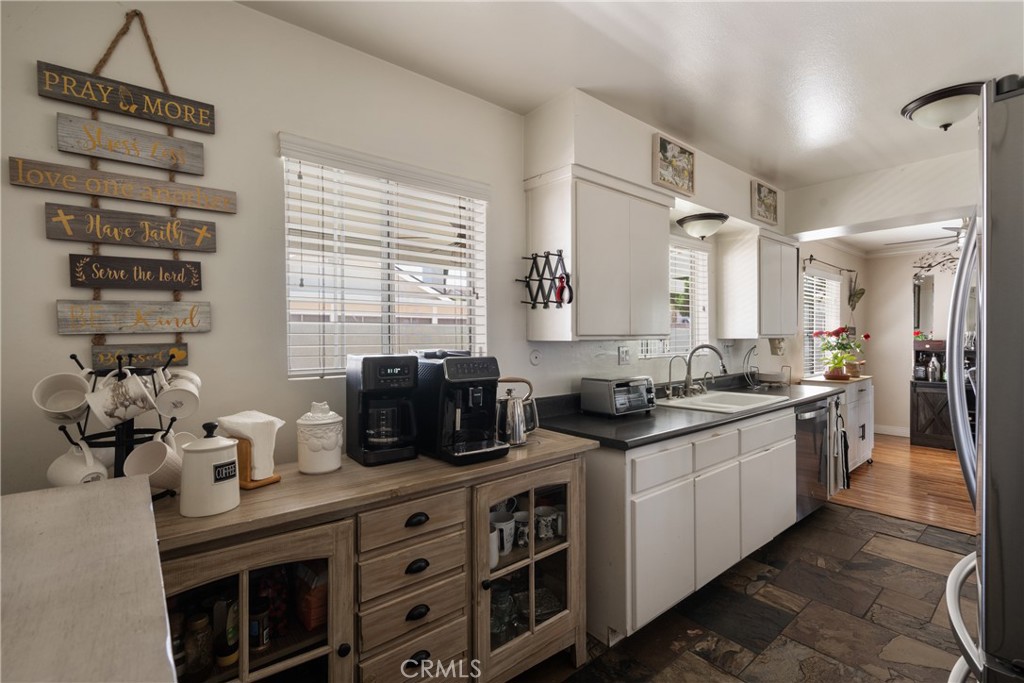 Corona, California, 92882, United States, 3 Bedrooms Bedrooms, ,2 BathroomsBathrooms,Residential,For Sale,2049175