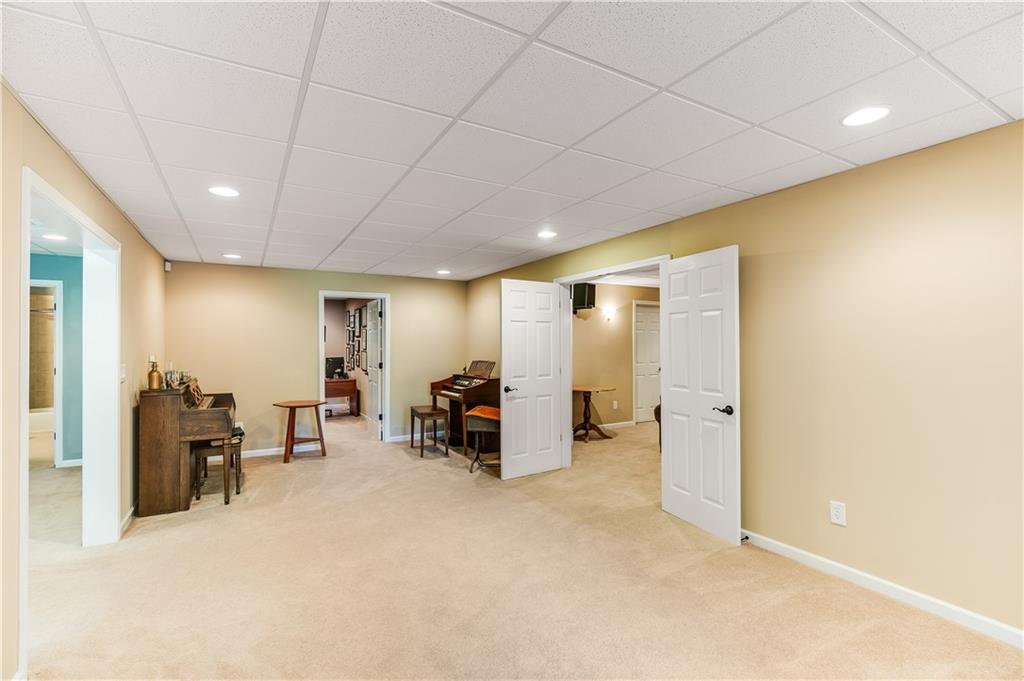 Gainesville, Georgia, 30506, United States, 4 Bedrooms Bedrooms, ,4 BathroomsBathrooms,Residential,For Sale,1938316