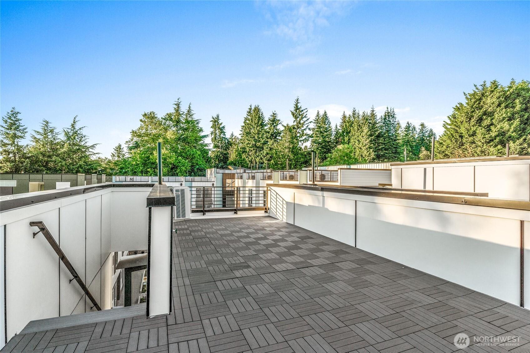 SEATTLE, Washington, 98125, United States, 3 Bedrooms Bedrooms, ,3 BathroomsBathrooms,Residential,For Sale,1995957