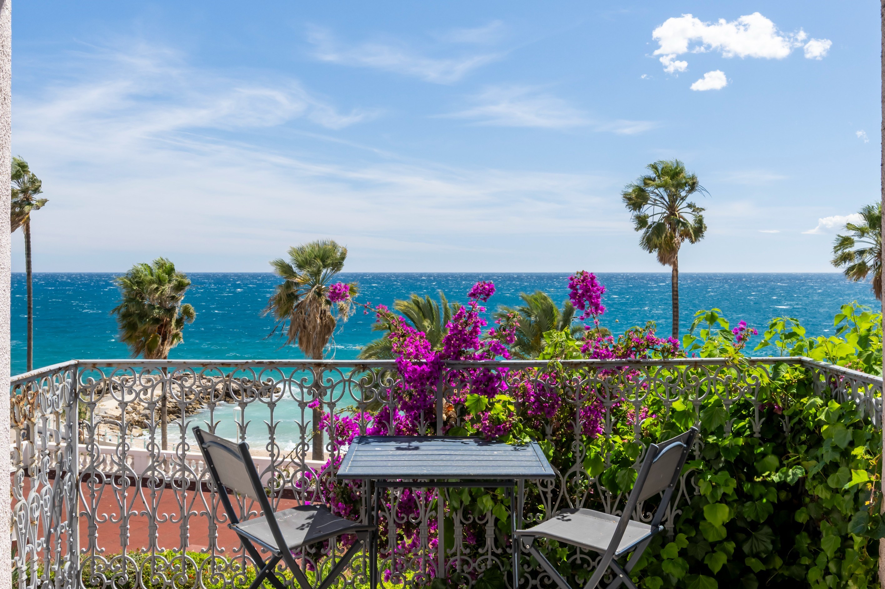  Cannes, An exceptional apartment with beautiful volumes facing the sea with pan… - 物件實景