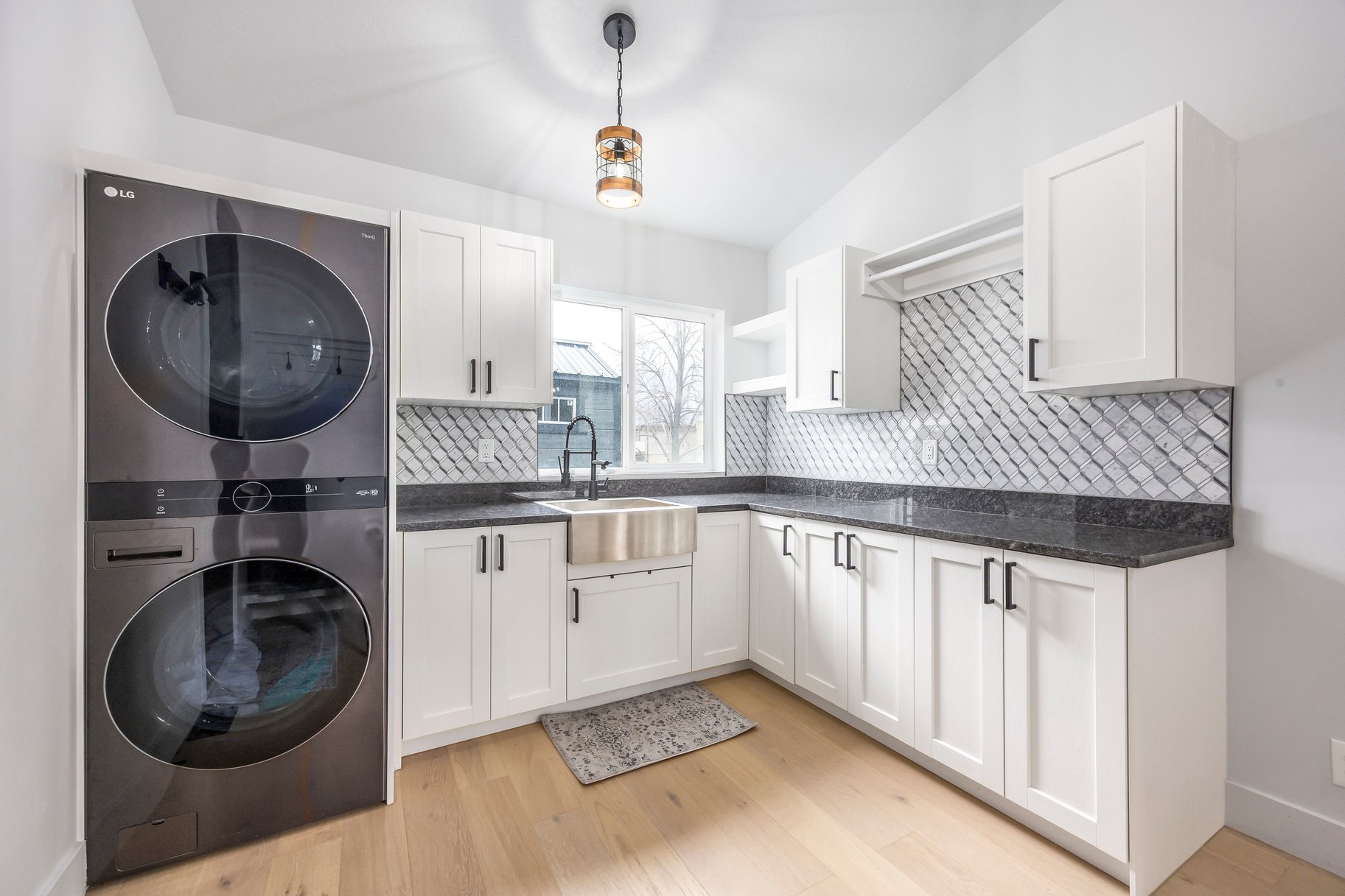  Luxury Inside and Out with Mountain Views - 物件實景