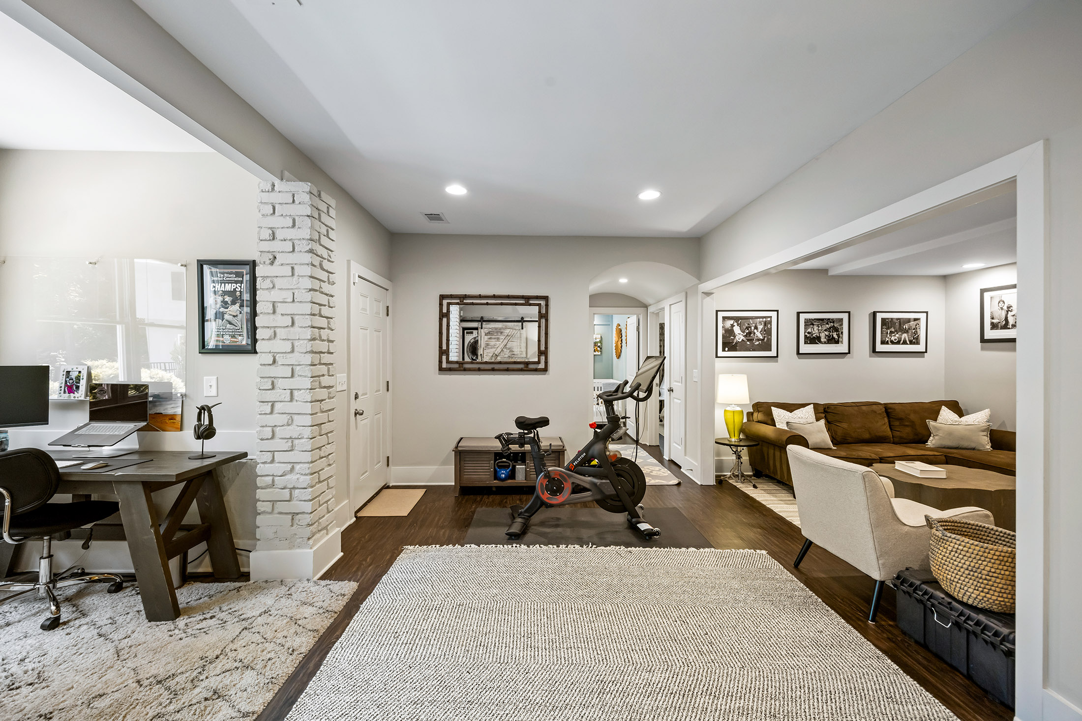  Completely Renovated Home with Pool and Guest House - 物件實景