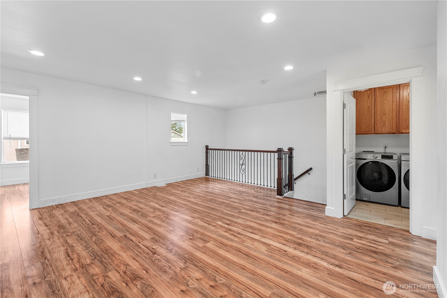 Auburn, Washington, 98092, United States, 3 Bedrooms Bedrooms, ,3 BathroomsBathrooms,Residential,For Sale,1951541