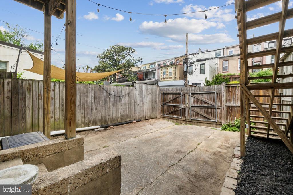 Washington, District of Columbia, 20001, United States, ,Residential,For Sale,1803422