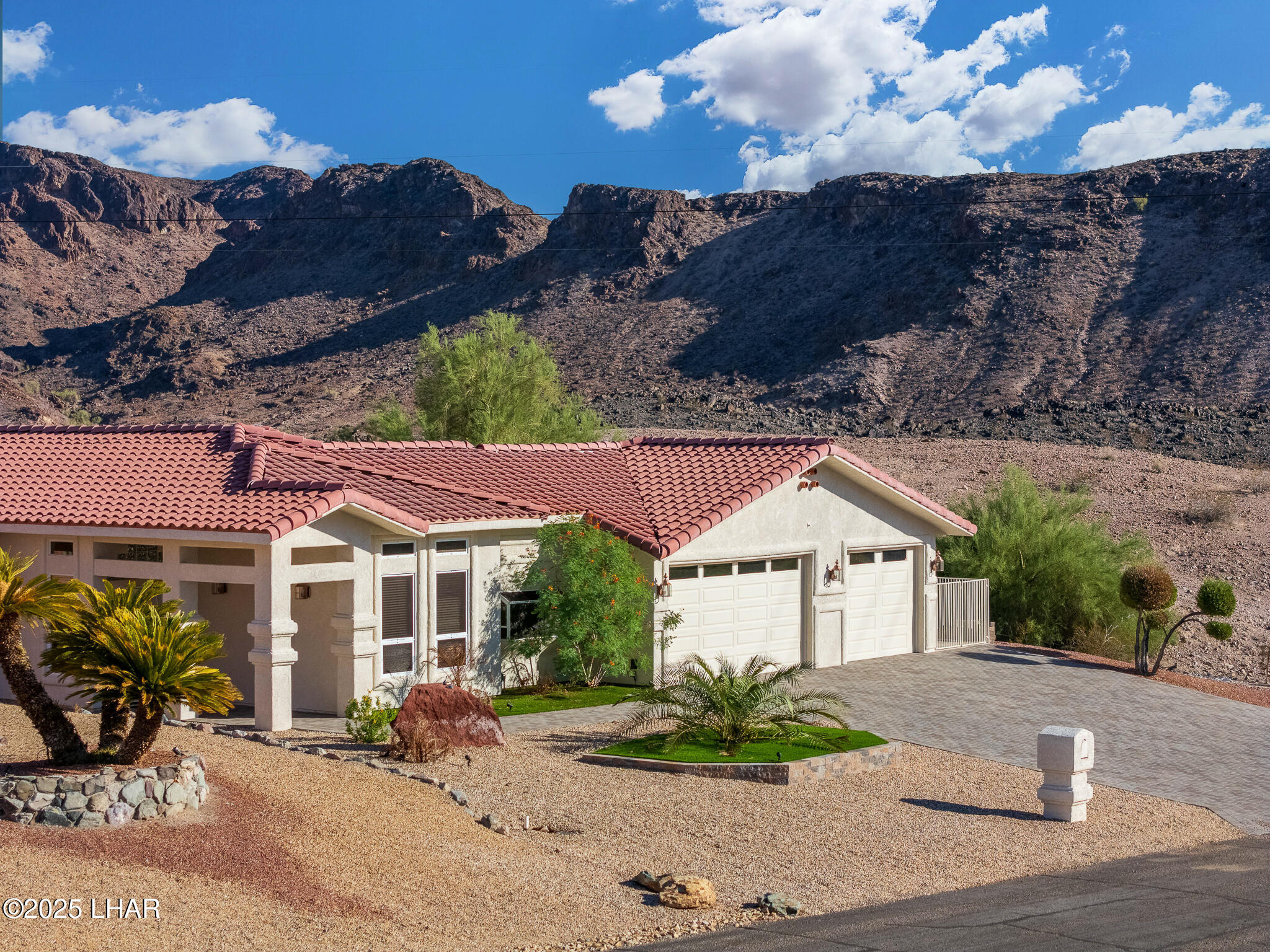 Lake Havasu City, Arizona, 86406, United States, 3 Bedrooms Bedrooms, ,2 BathroomsBathrooms,Residential,For Sale,1846694