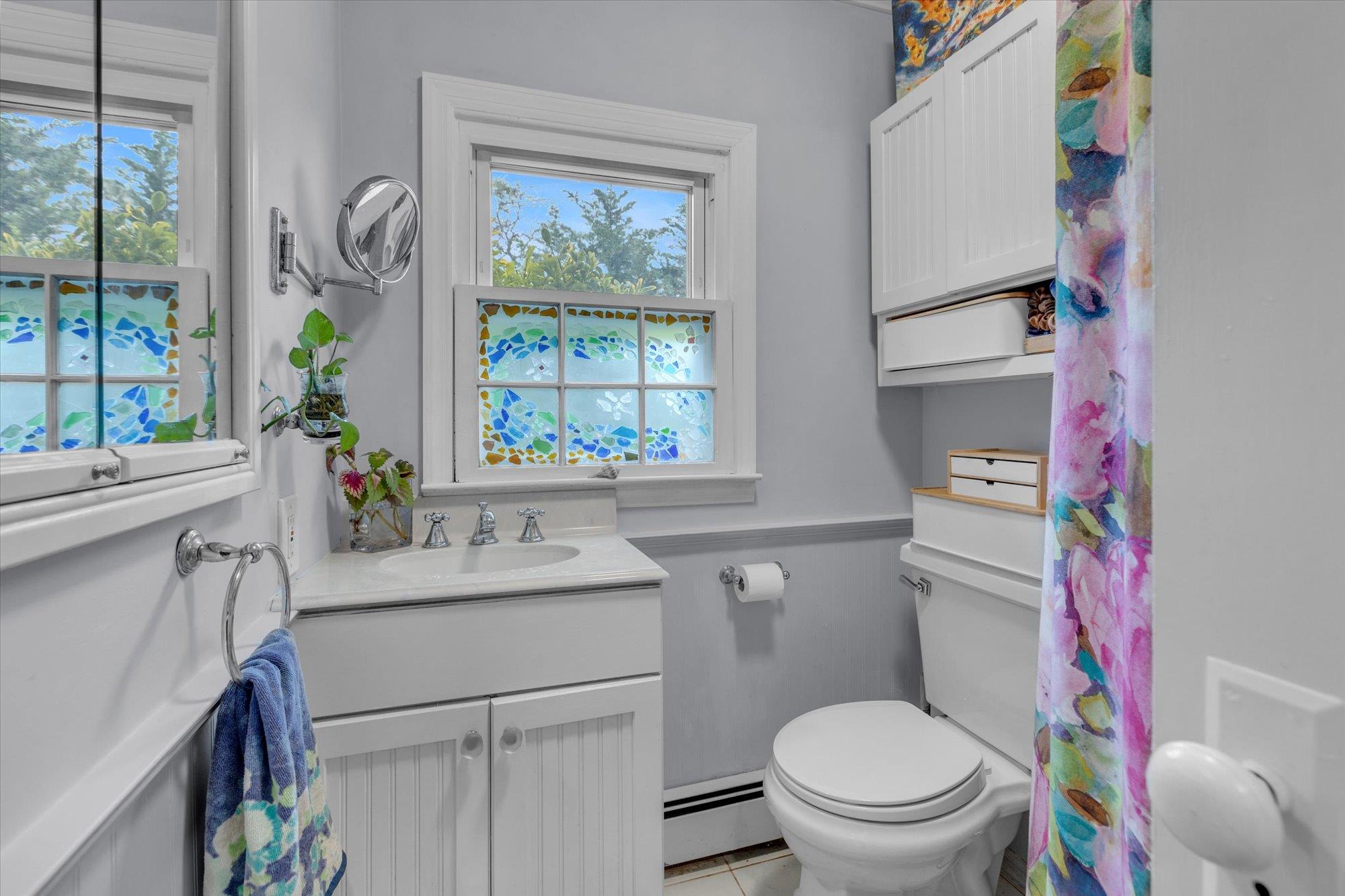 Northport, New York, 11768, United States, 2 Bedrooms Bedrooms, ,1 BathroomBathrooms,Residential,For Sale,1828550