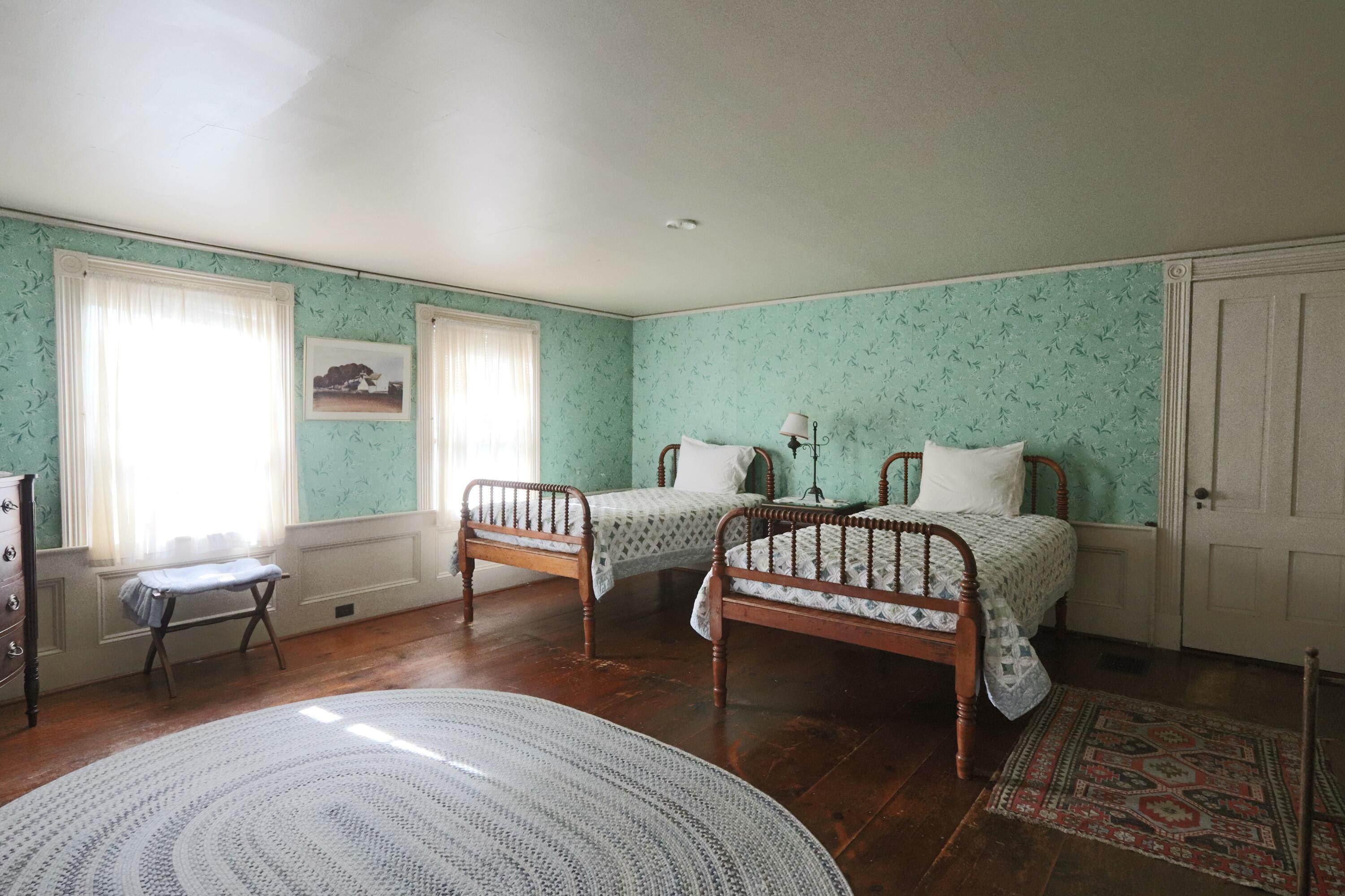 Andover, Maine, 04226, United States, 20 Bedrooms Bedrooms, ,7 BathroomsBathrooms,Residential,For Sale,1903691