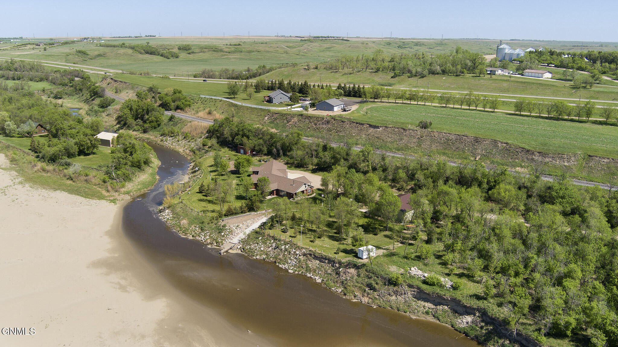 Washburn, North Dakota, 58577, United States, 3 Bedrooms Bedrooms, ,2 BathroomsBathrooms,Residential,For Sale,2043645