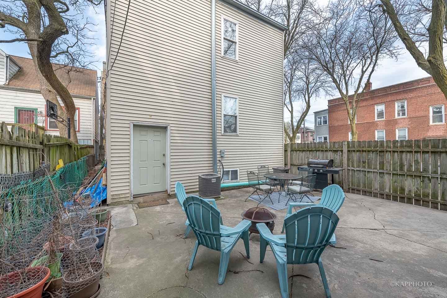 Chicago, Illinois, 60618, United States, 9 Bedrooms Bedrooms, ,Residential,For Sale,1977178