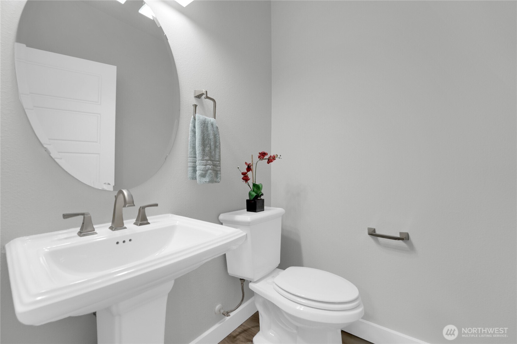 Bonney Lake, Washington, 98391, United States, 5 Bedrooms Bedrooms, ,3 BathroomsBathrooms,Residential,For Sale,1916895