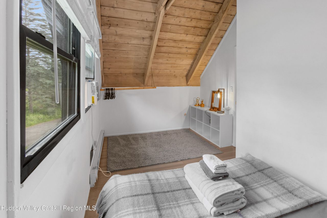 Denver, New York, 12421, United States, 4 Bedrooms Bedrooms, ,2 BathroomsBathrooms,Residential,For Sale,1890503