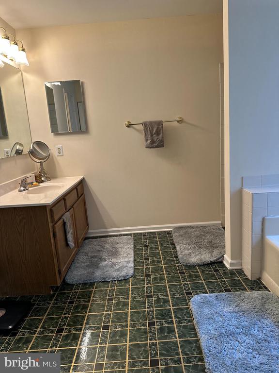 Stafford, Virginia, 22554, United States, 5 Bedrooms Bedrooms, ,3 BathroomsBathrooms,Residential,For Sale,1930374