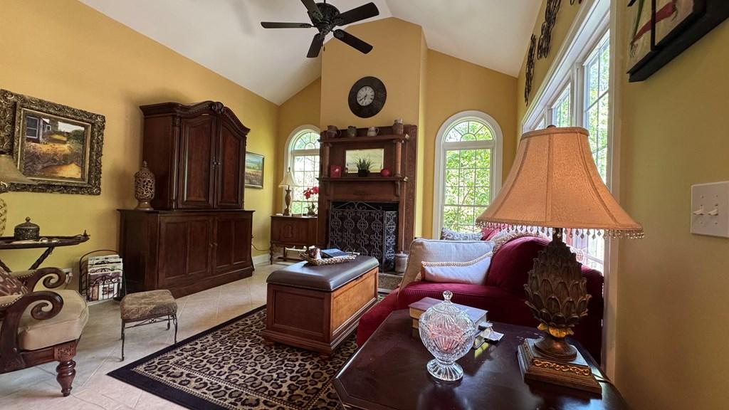 Cohutta, Georgia, 30710, United States, 4 Bedrooms Bedrooms, ,4 BathroomsBathrooms,Residential,For Sale,1839057