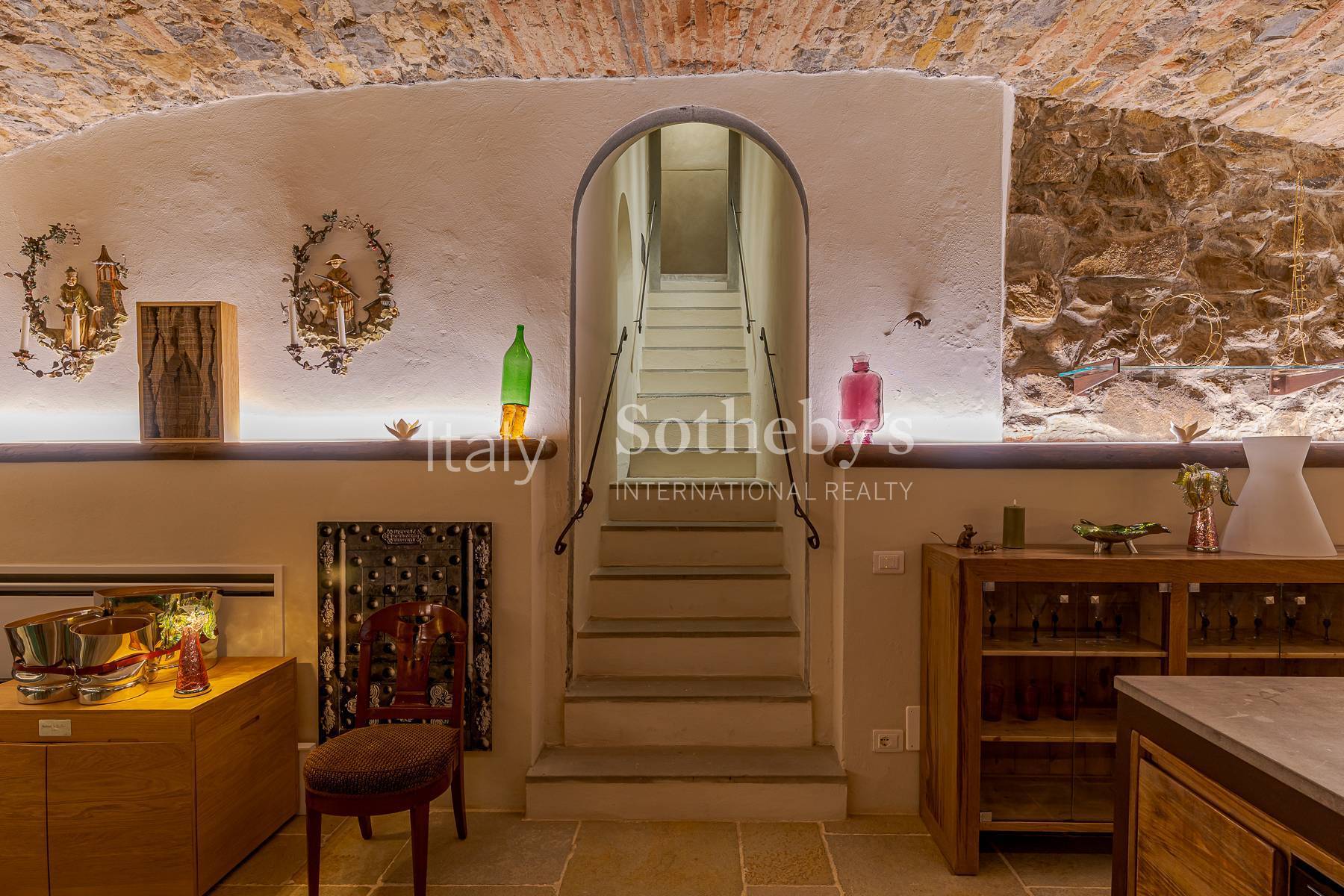  Masterfully renovated estate with 18 ha of land - 物件實景