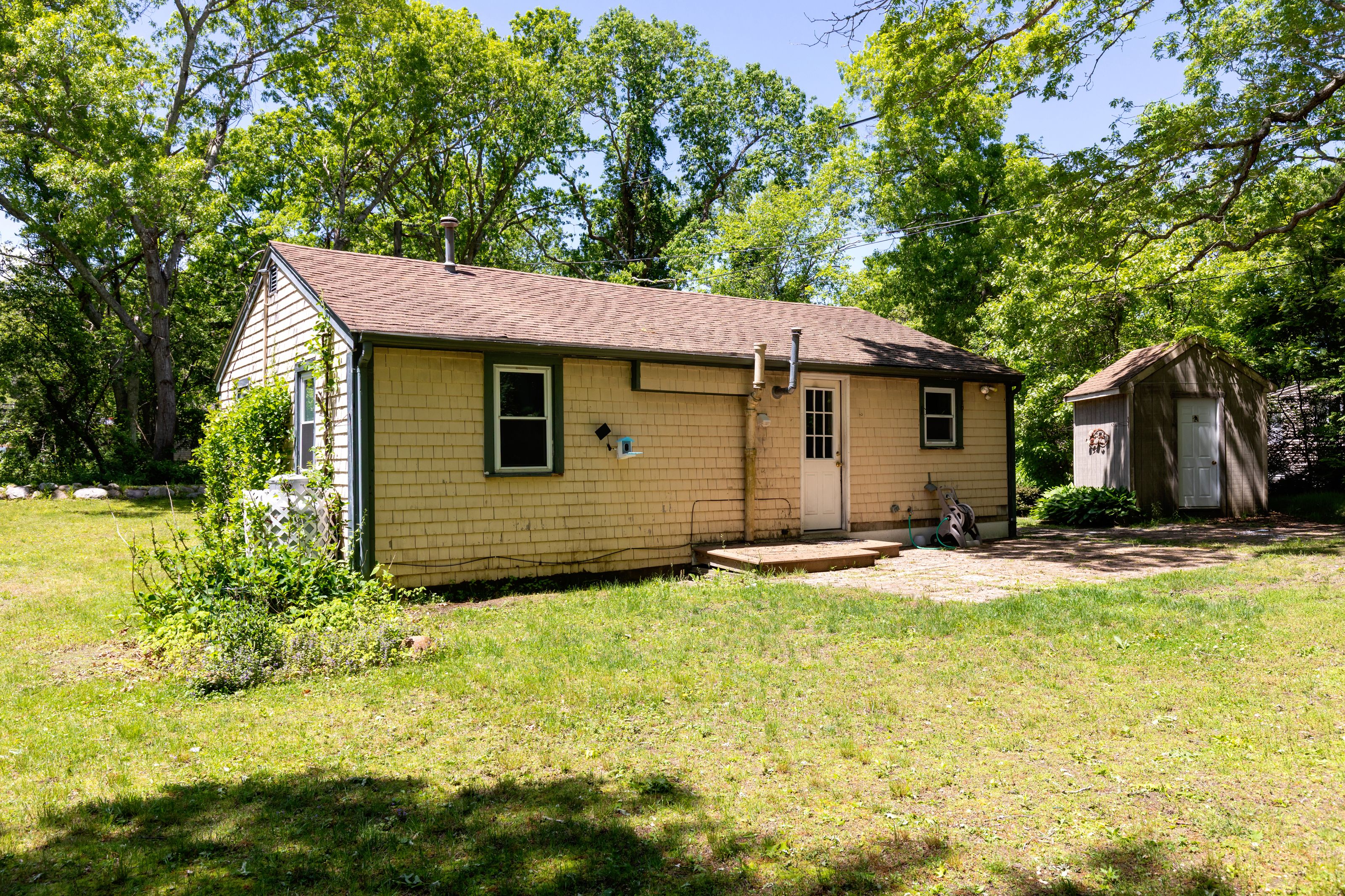  8 Pond View Circle, Plymouth, MA, 02360 - 物件實景