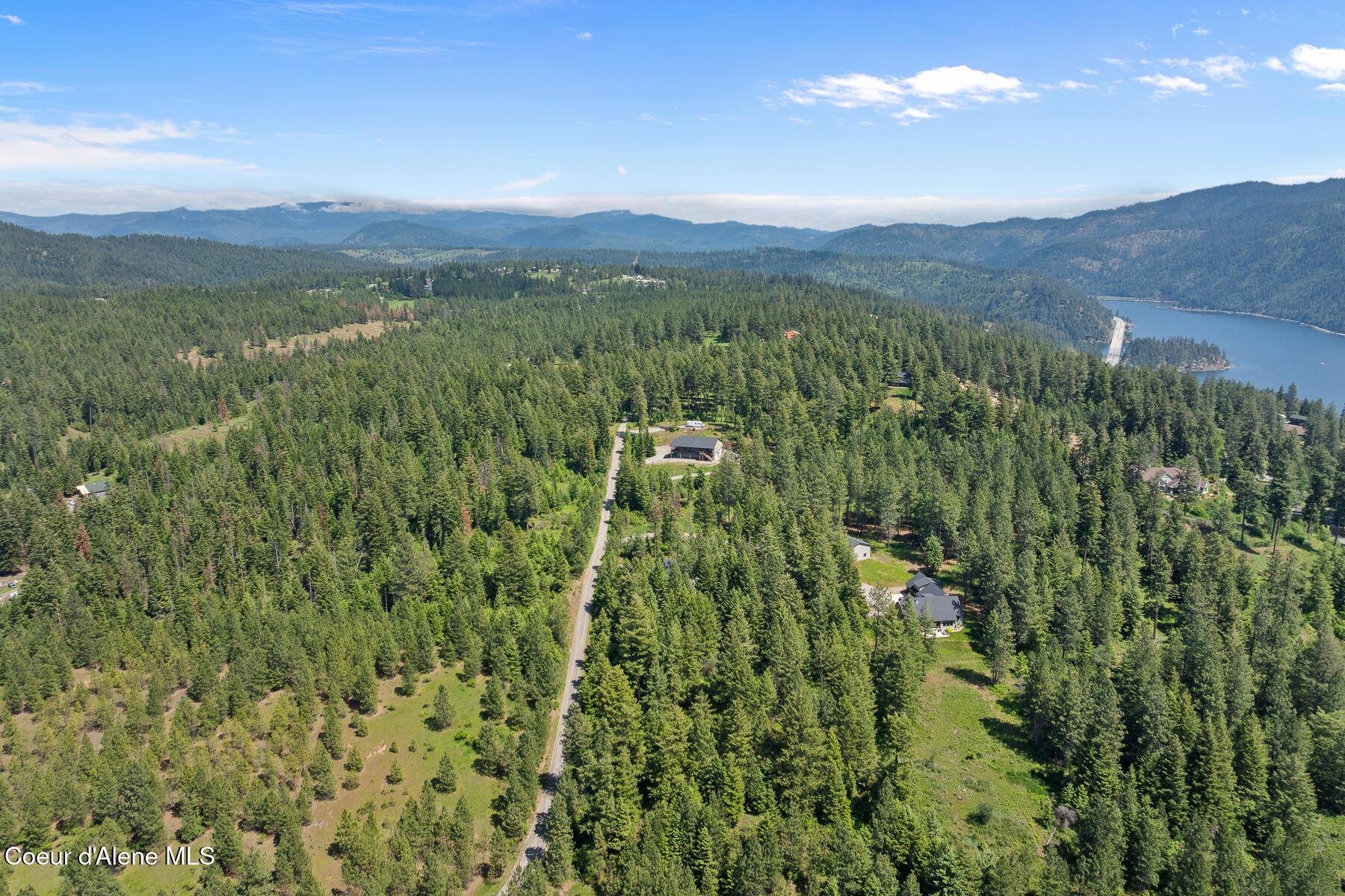 Coeur d'Alene, Idaho, 83814, United States, 3 Bedrooms Bedrooms, ,2 BathroomsBathrooms,Residential,For Sale,2049442