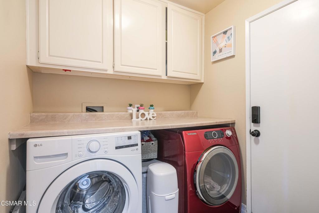 Simi Valley, California, 93065, United States, 4 Bedrooms Bedrooms, ,3 BathroomsBathrooms,Residential,For Sale,1994226