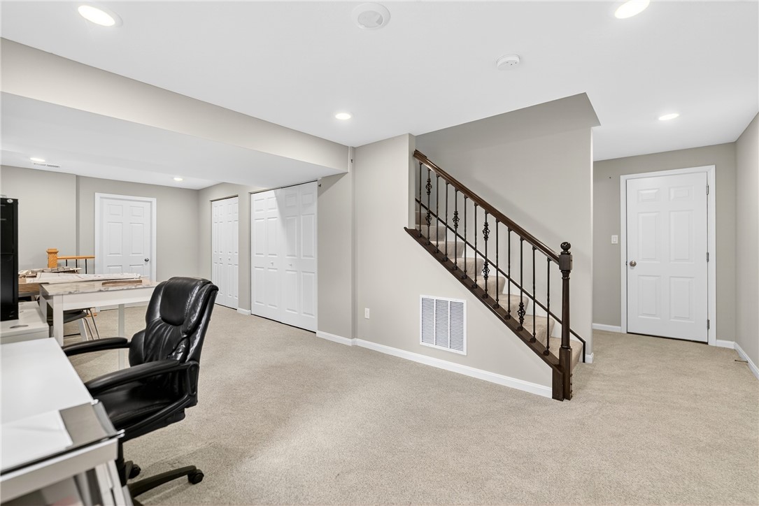 Jefferson Hills, Pennsylvania, 15236, United States, 4 Bedrooms Bedrooms, ,4 BathroomsBathrooms,Residential,For Sale,1982296