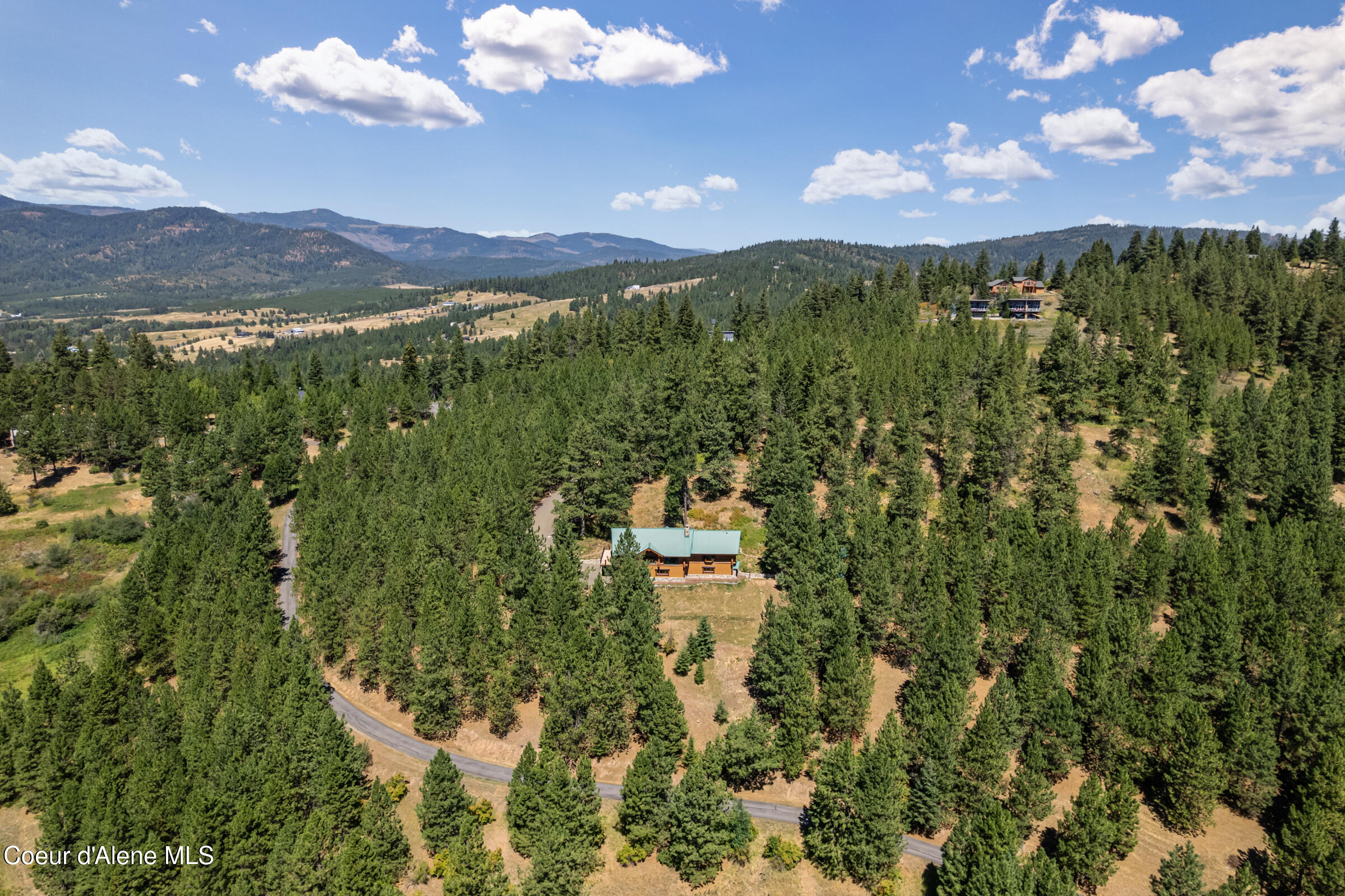 Coeur d'Alene, Idaho, 83814, United States, 4 Bedrooms Bedrooms, ,3 BathroomsBathrooms,Residential,For Sale,1981796