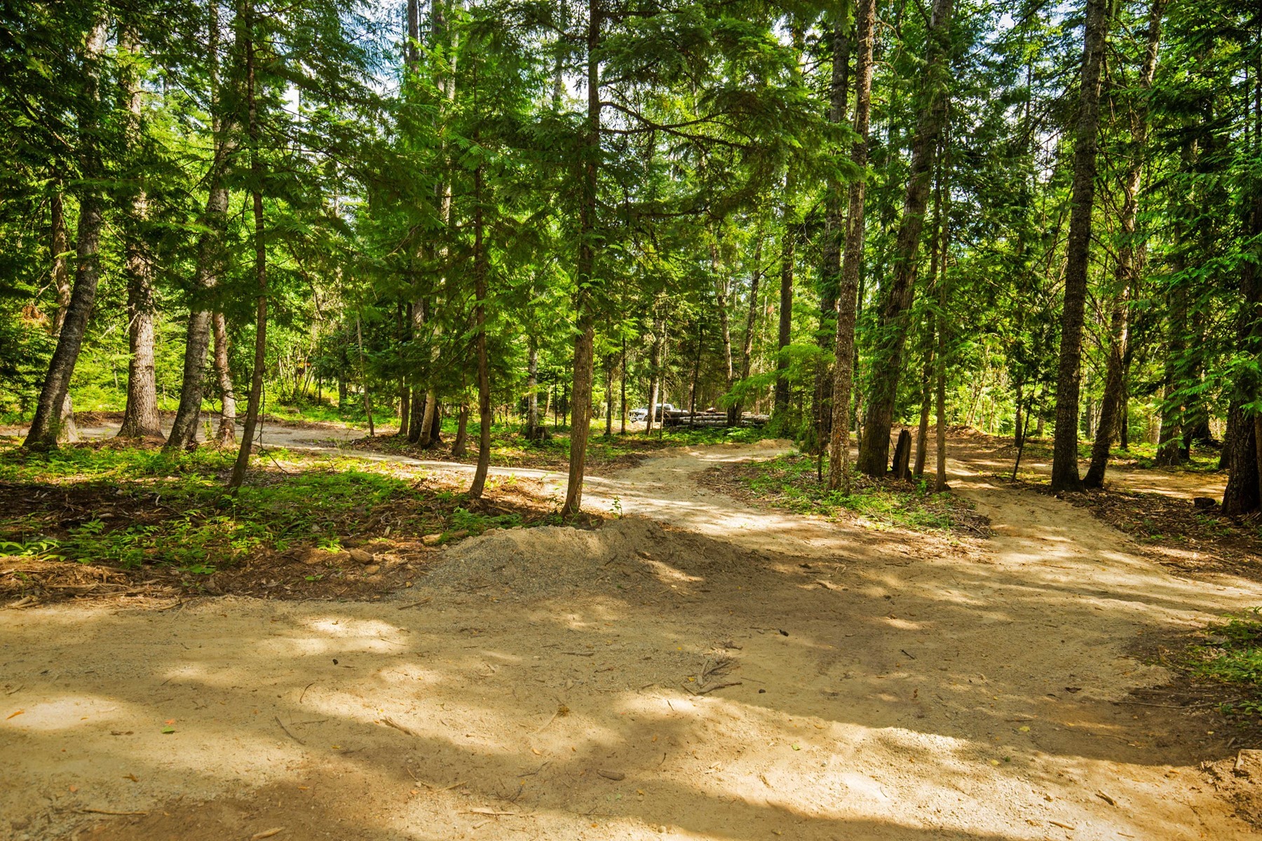  1042 N Wrenco Road - 物件實景