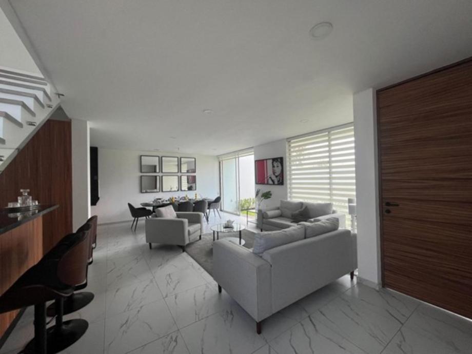 Metepec, Estado de méxico, 52172, Mexico, 3 Bedrooms Bedrooms, ,5 BathroomsBathrooms,Residential,For Sale,1804895