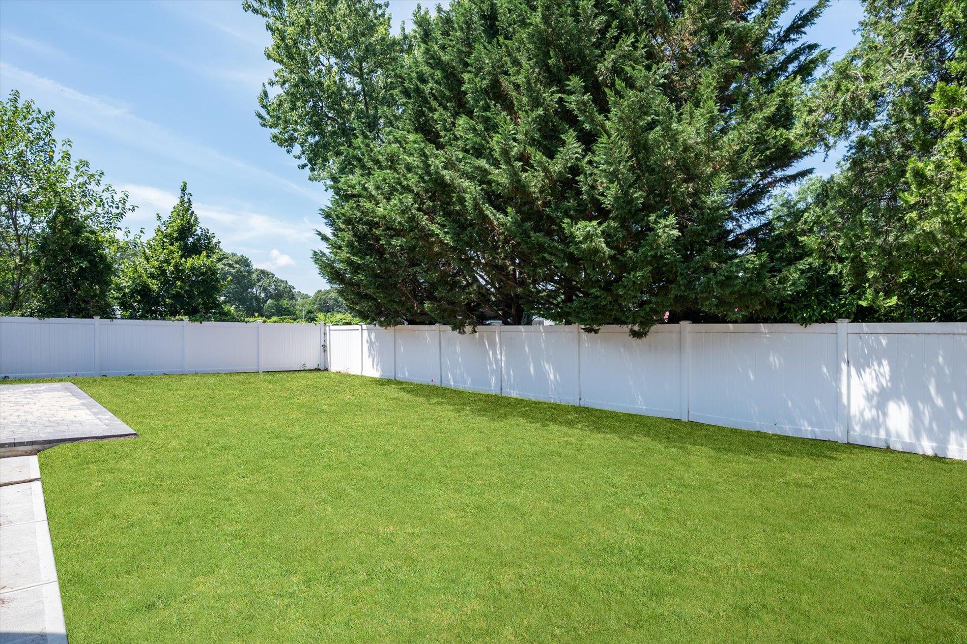 Massapequa Park, New York, 11762, United States, 5 Bedrooms Bedrooms, ,4 BathroomsBathrooms,Residential,For Sale,1903014