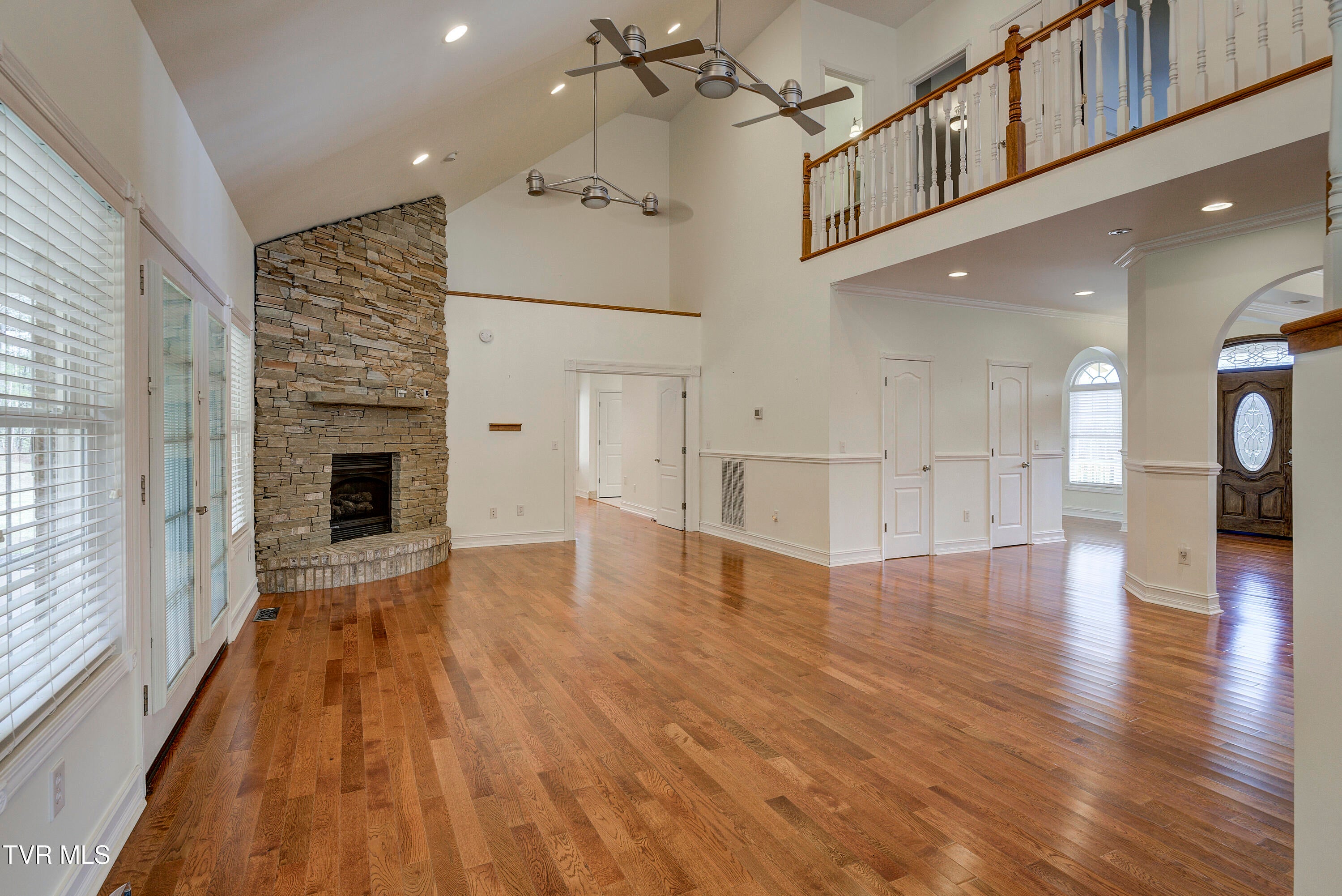 Bristol, Tennessee, 37620, United States, 4 Bedrooms Bedrooms, ,4 BathroomsBathrooms,Residential,For Sale,2001712