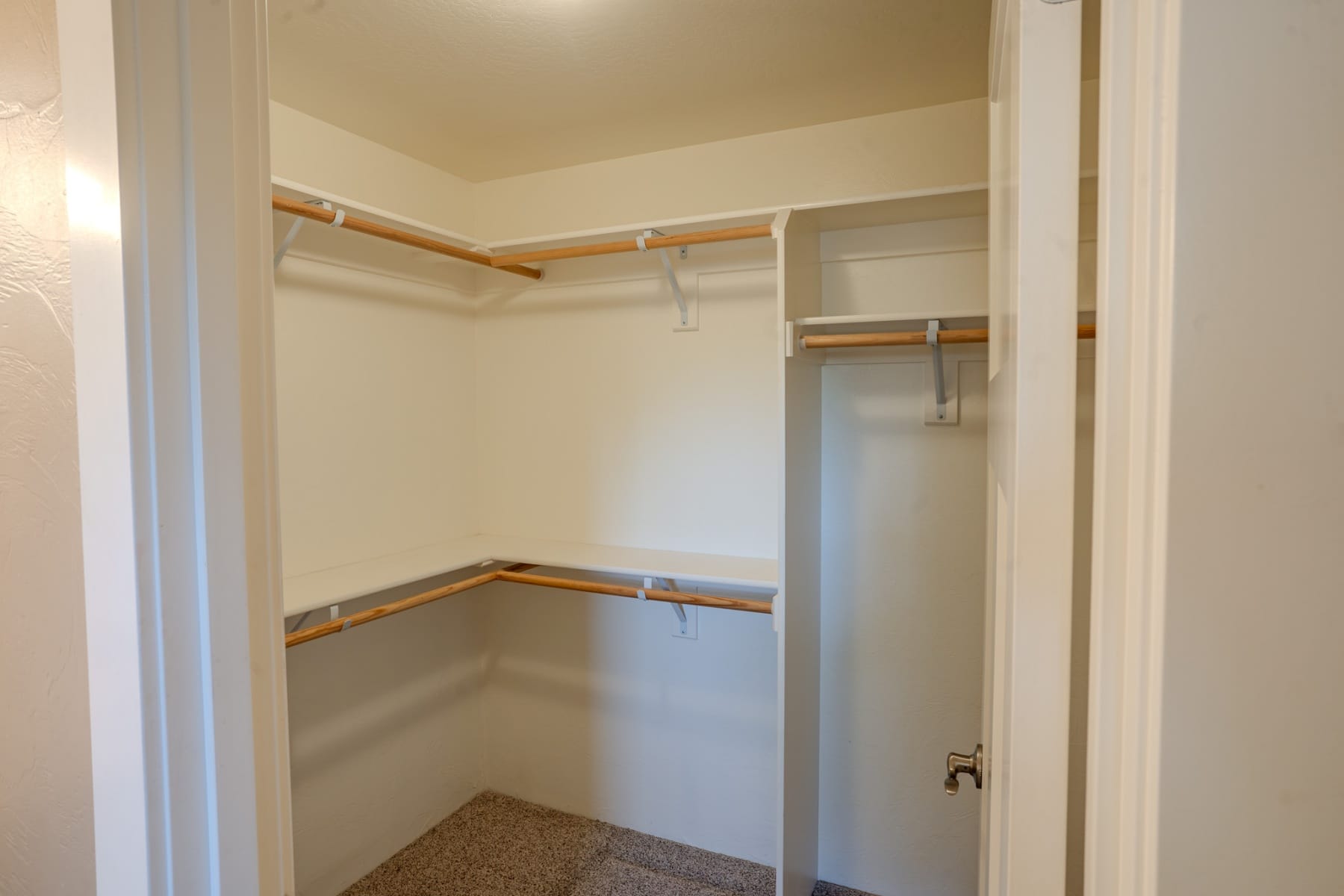  2196 Crestbrook Road Medford, OR 97504 - 物件實景