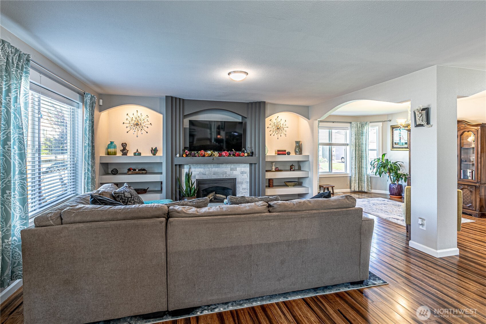 Tacoma, Washington, 98445, United States, 3 Bedrooms Bedrooms, ,3 BathroomsBathrooms,Residential,For Sale,1857304