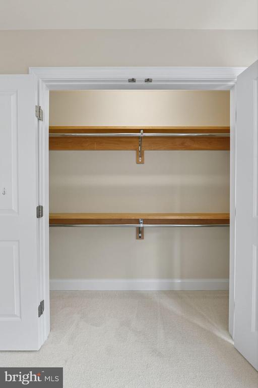 Arlington, Virginia, 22213, United States, 5 Bedrooms Bedrooms, ,5 BathroomsBathrooms,Residential,For Sale,1982488