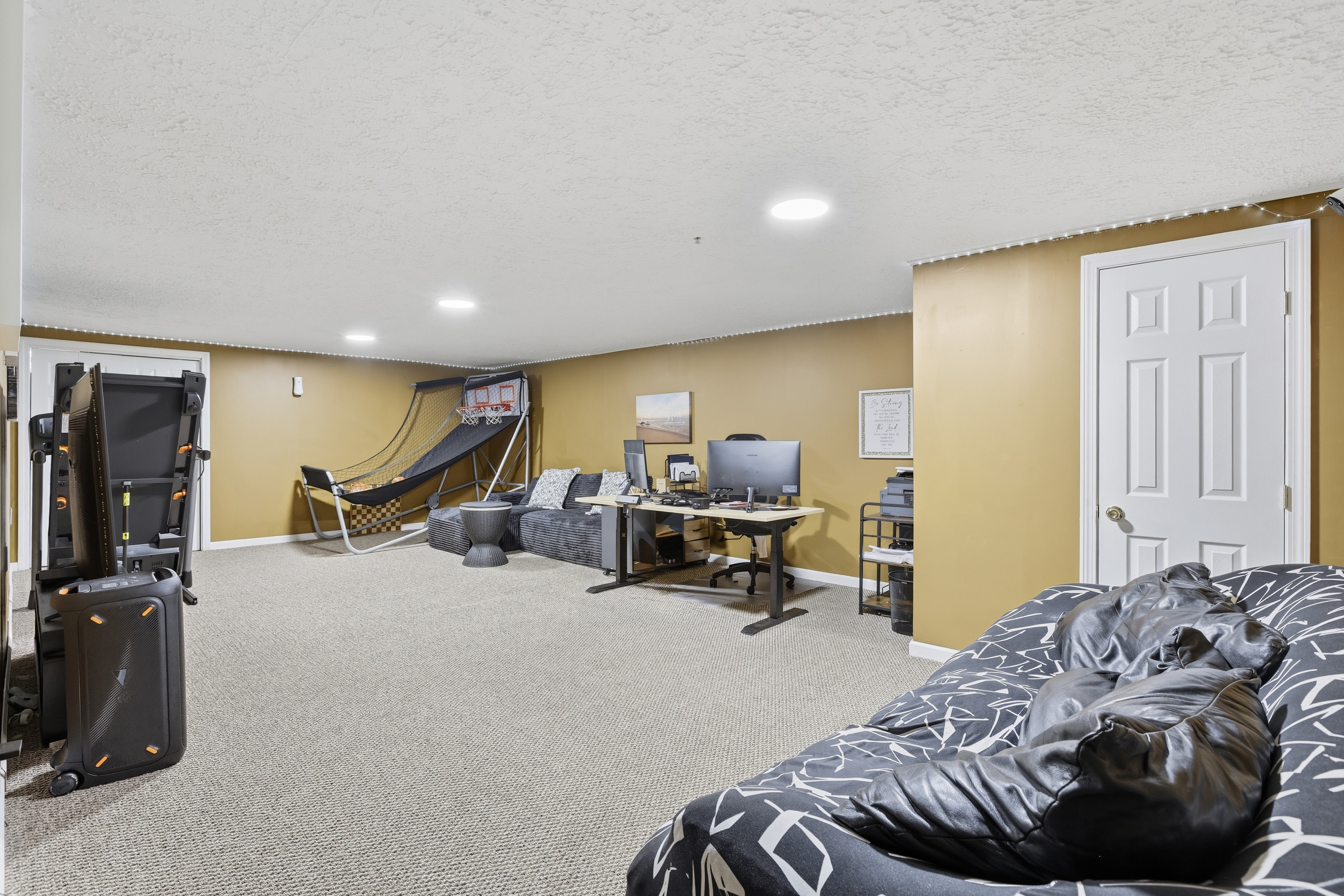  31 Patriot Rd, Fitchburg, MA, 01420 - 物件實景