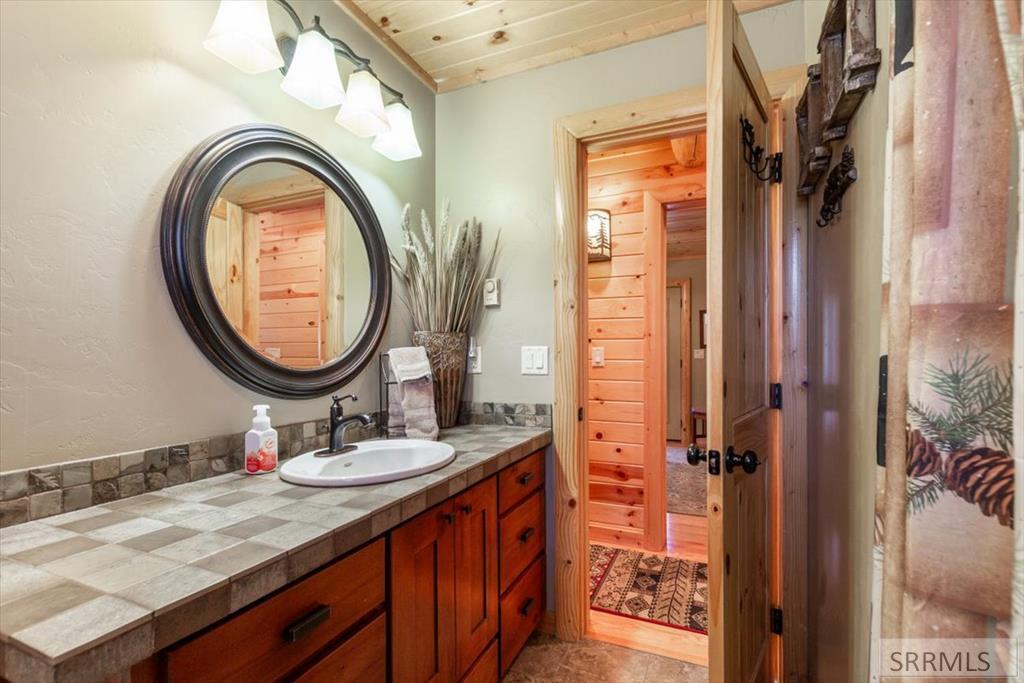 Island Park, Idaho, 83429, United States, 3 Bedrooms Bedrooms, ,2 BathroomsBathrooms,Residential,For Sale,1766025