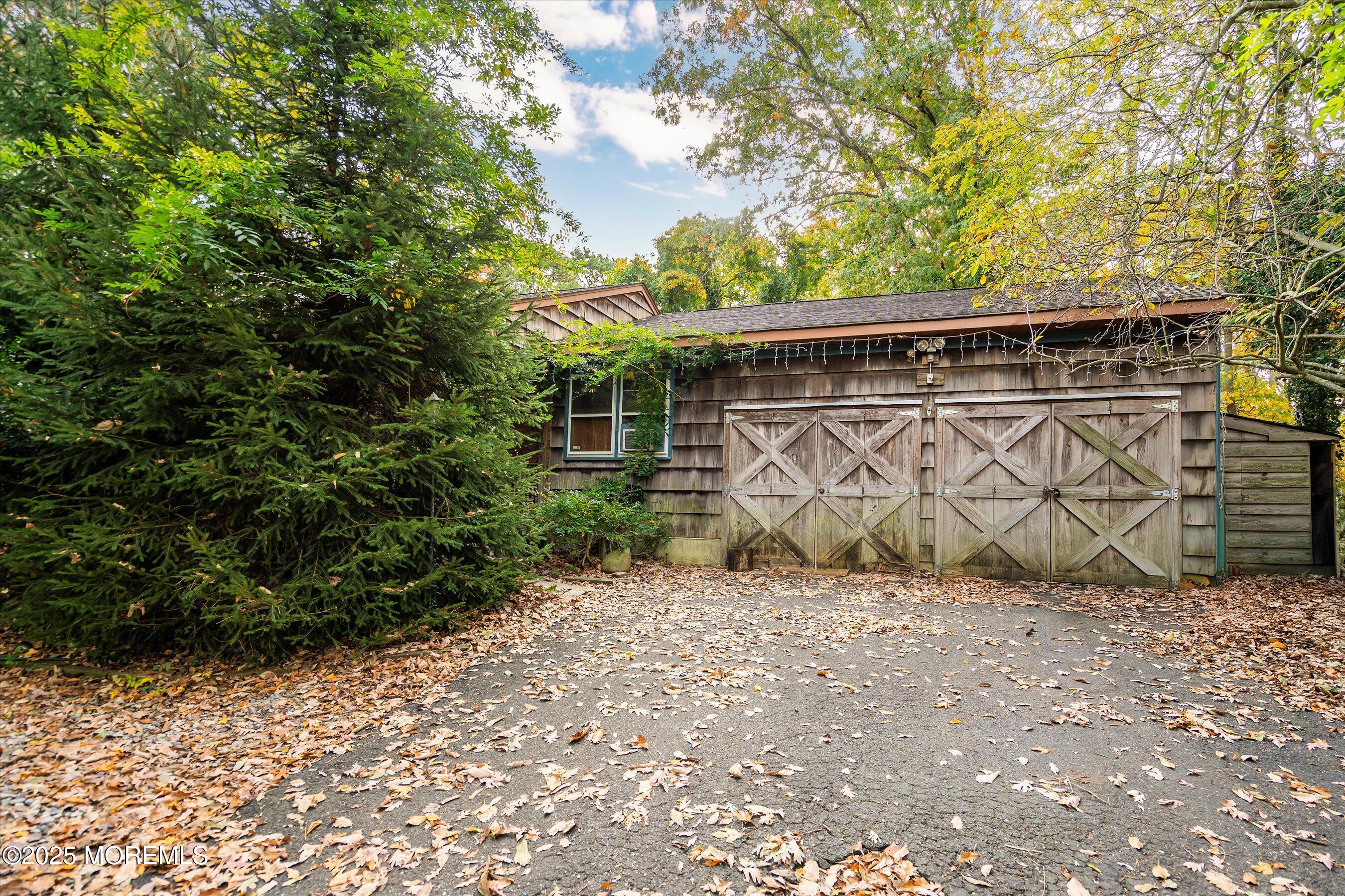 Howell, New Jersey, 07731, United States, 3 Bedrooms Bedrooms, ,2 BathroomsBathrooms,Residential,For Sale,1984624