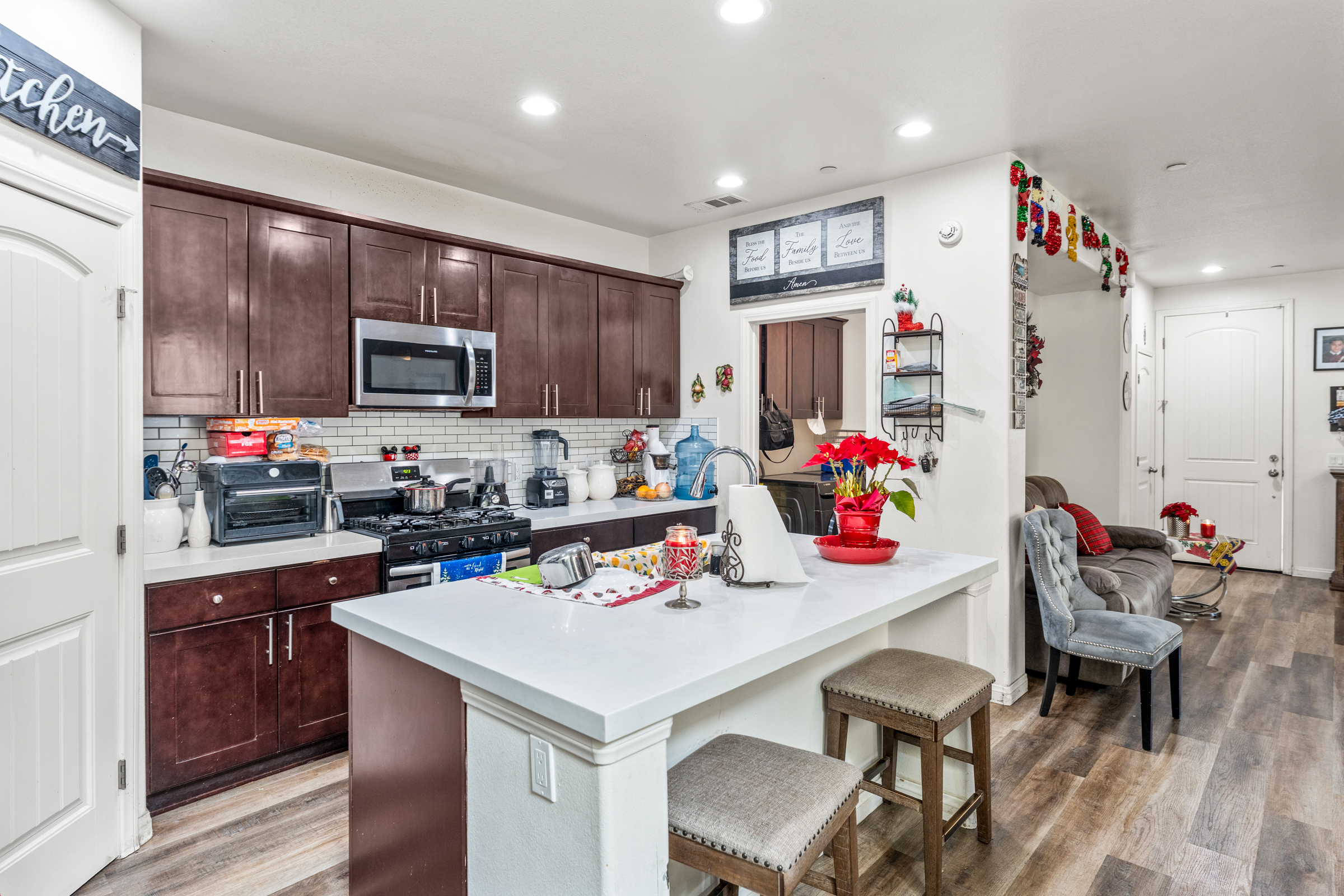 Colton, California, 92324, United States, 4 Bedrooms Bedrooms, ,2 BathroomsBathrooms,Residential,For Sale,2009310