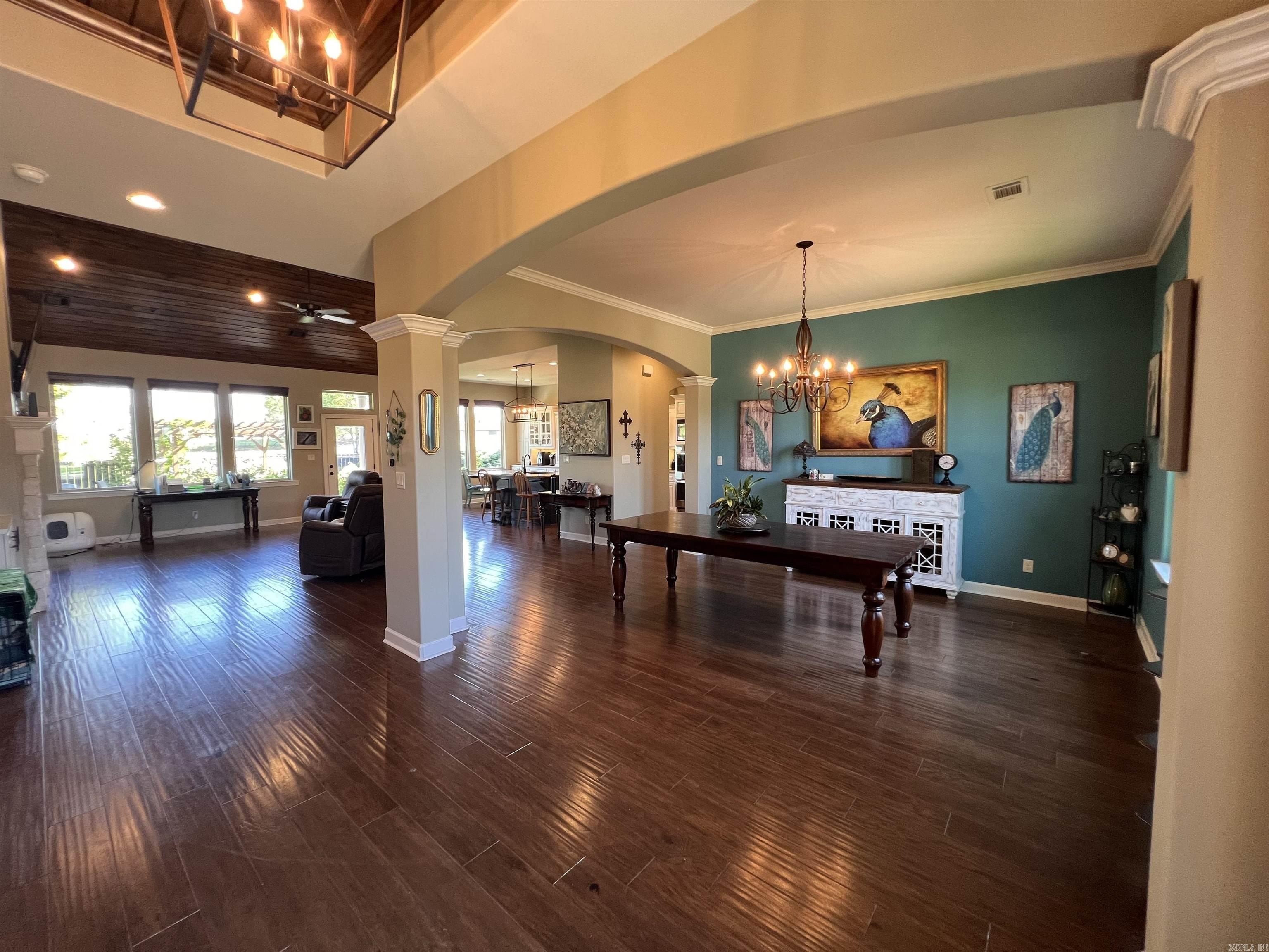 Hot Springs, Arkansas, 71913, United States, 3 Bedrooms Bedrooms, ,3 BathroomsBathrooms,Residential,For Sale,1976234