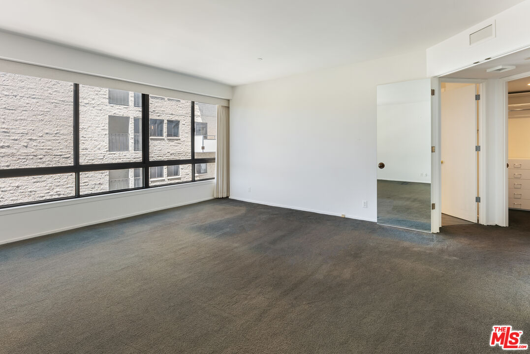 Los Angeles, California, 90024, United States, 2 Bedrooms Bedrooms, ,3 BathroomsBathrooms,Residential,For Sale,1883580