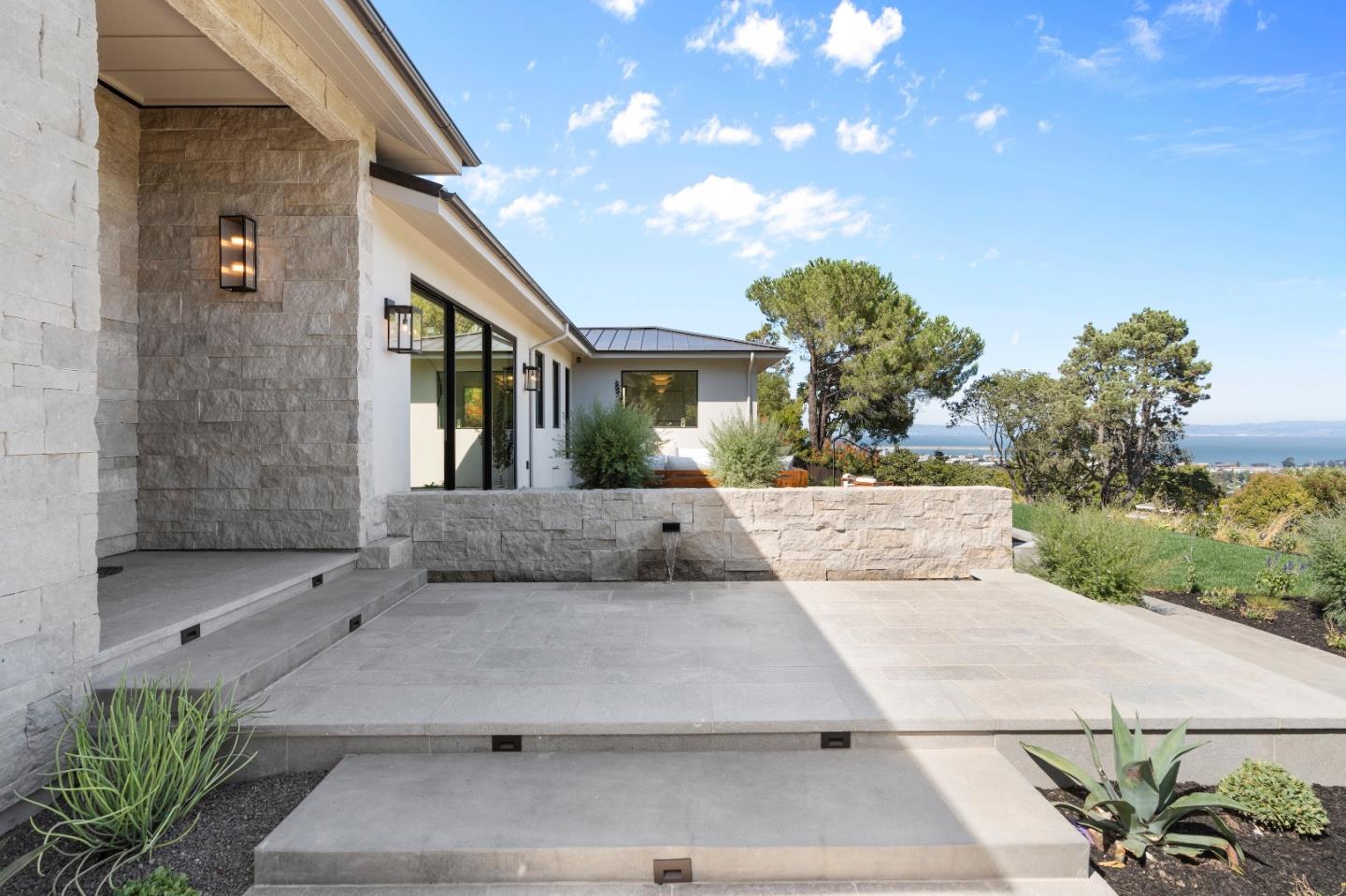 Hillsborough, California, 94010, United States, 5 Bedrooms Bedrooms, ,5 BathroomsBathrooms,Residential,For Sale,1947157