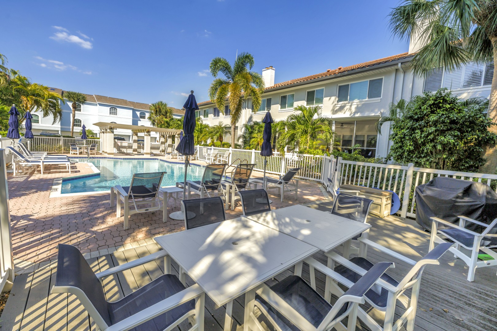 St Petersburg, Florida, 33715, United States, 3 Bedrooms Bedrooms, ,3 BathroomsBathrooms,Residential,For Sale,1983412