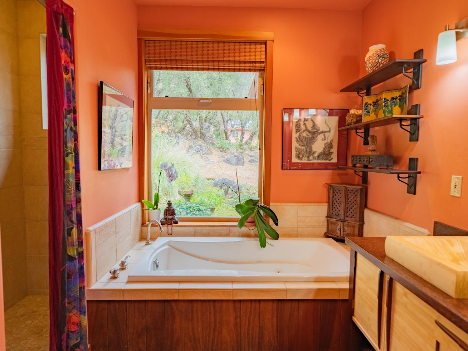 Nevada City, California, 95959, United States, 3 Bedrooms Bedrooms, ,3 BathroomsBathrooms,Residential,For Sale,1987910