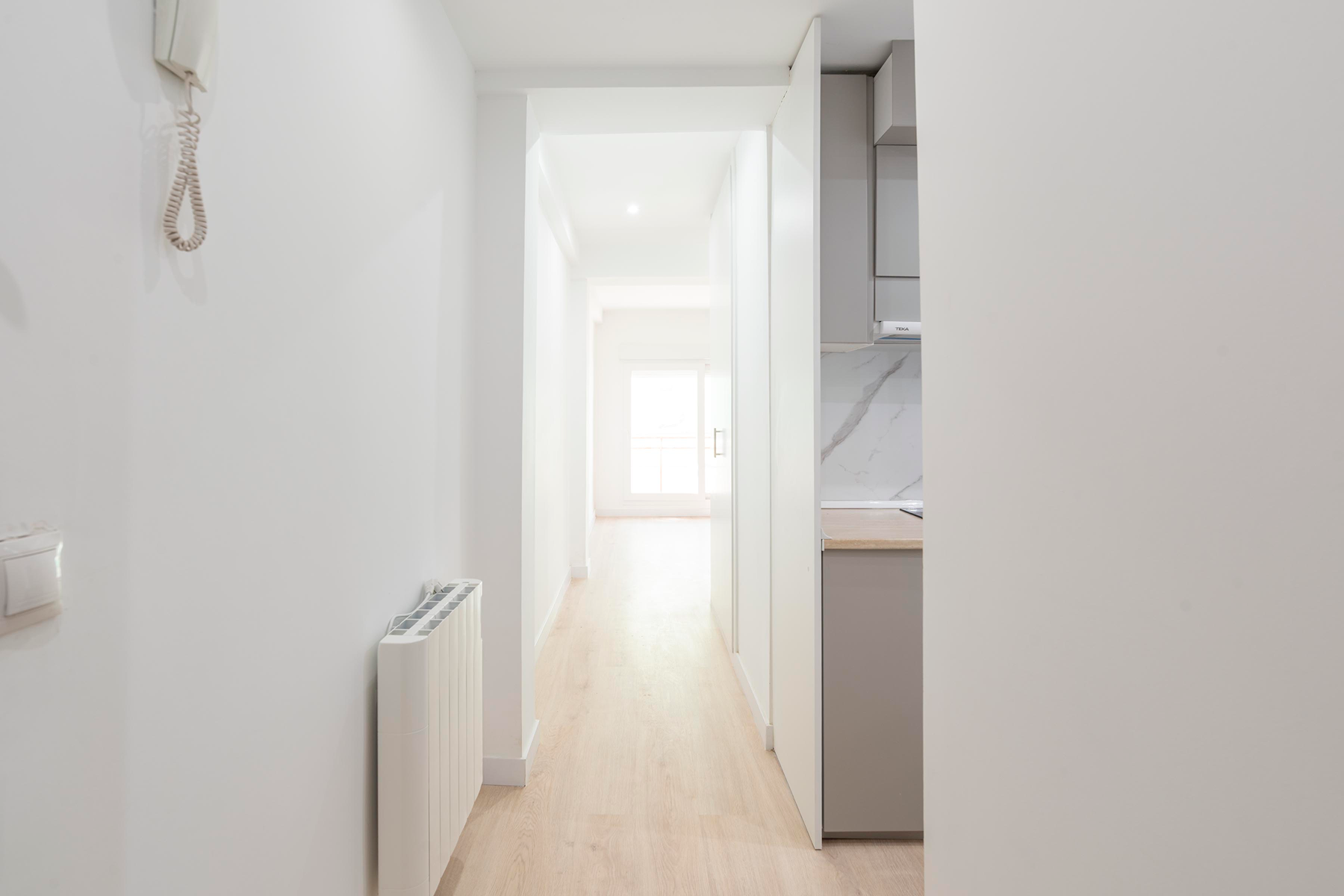  Fully renovated flat, ready to move in with terrace - 物件實景