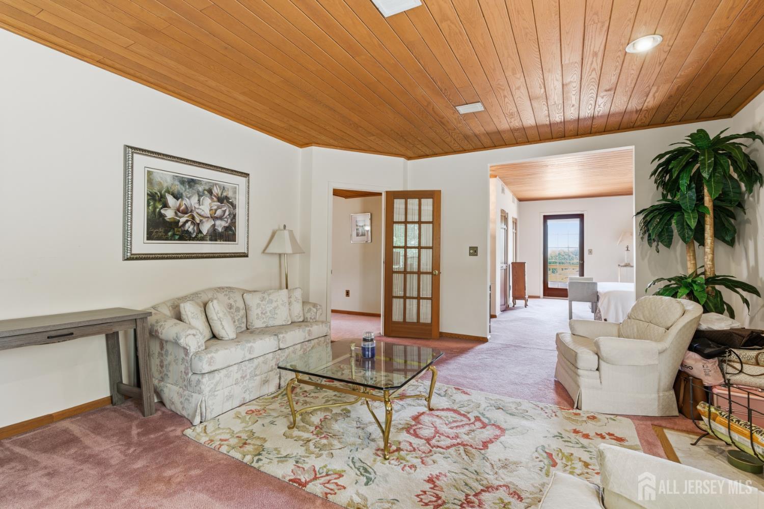 South Amboy, New Jersey, 08879, United States, 3 Bedrooms Bedrooms, ,3 BathroomsBathrooms,Residential,For Sale,2049117
