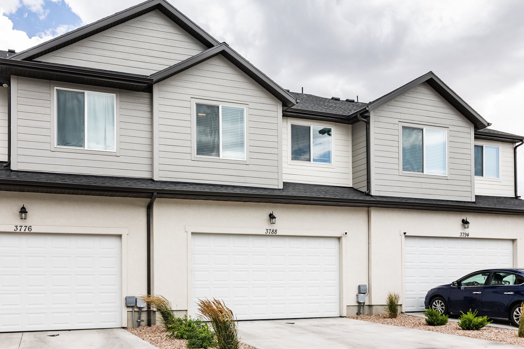  Beautifully Upgraded Townhome - 物件實景