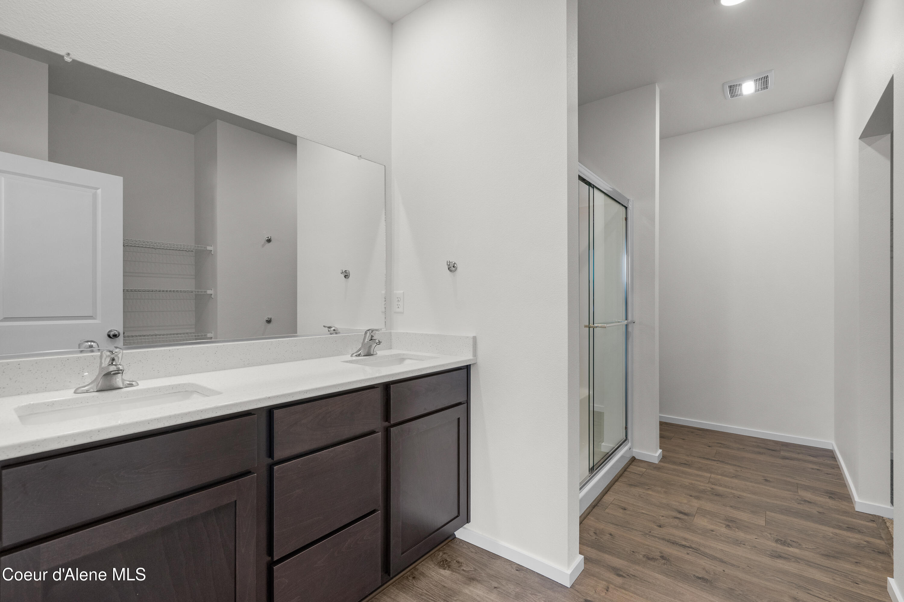 Post Falls, Idaho, 83854, United States, 4 Bedrooms Bedrooms, ,Residential,For Sale,1979406