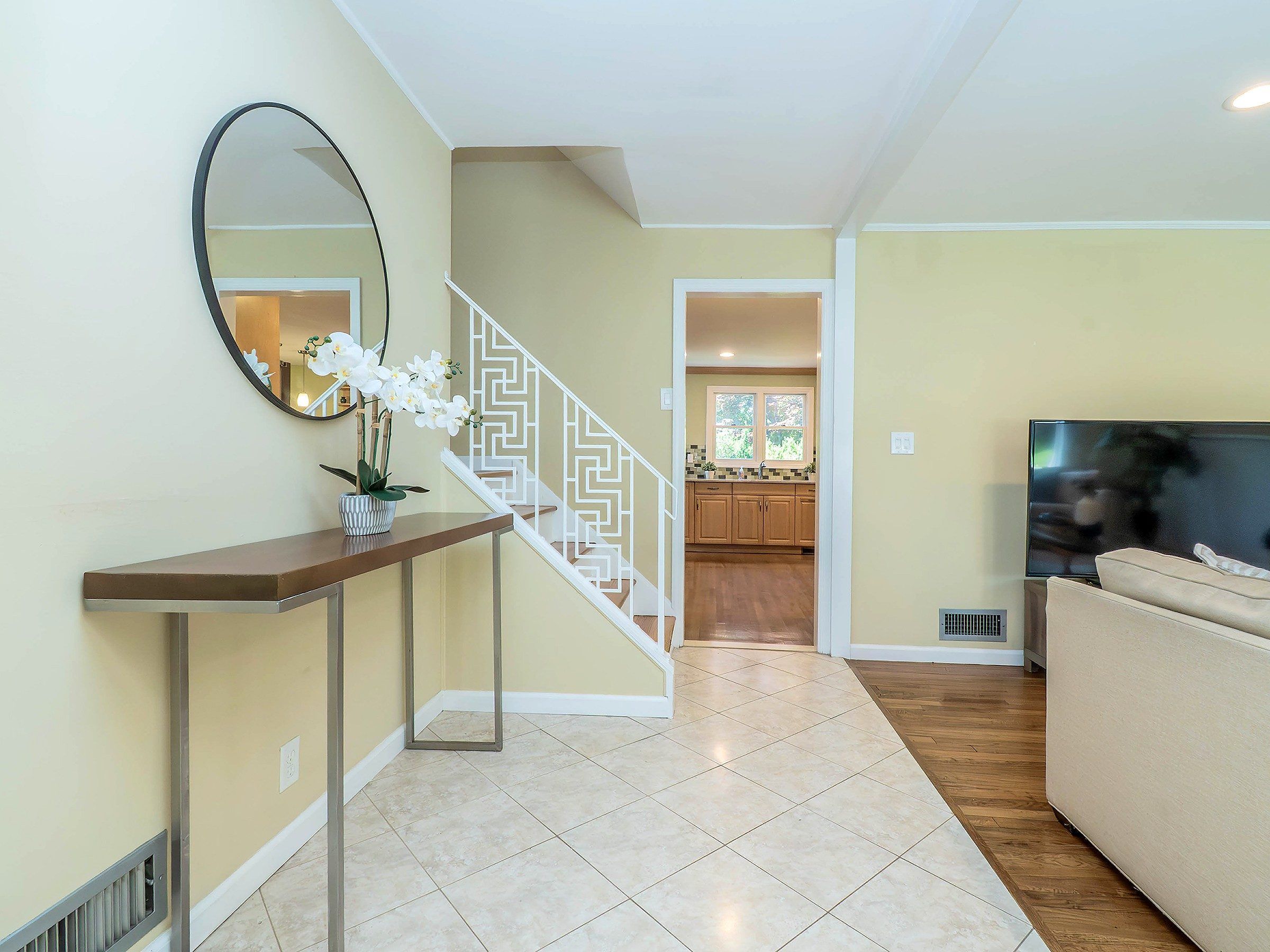  22 Andover Road, Port Washington, NY, 11050 - 物件實景