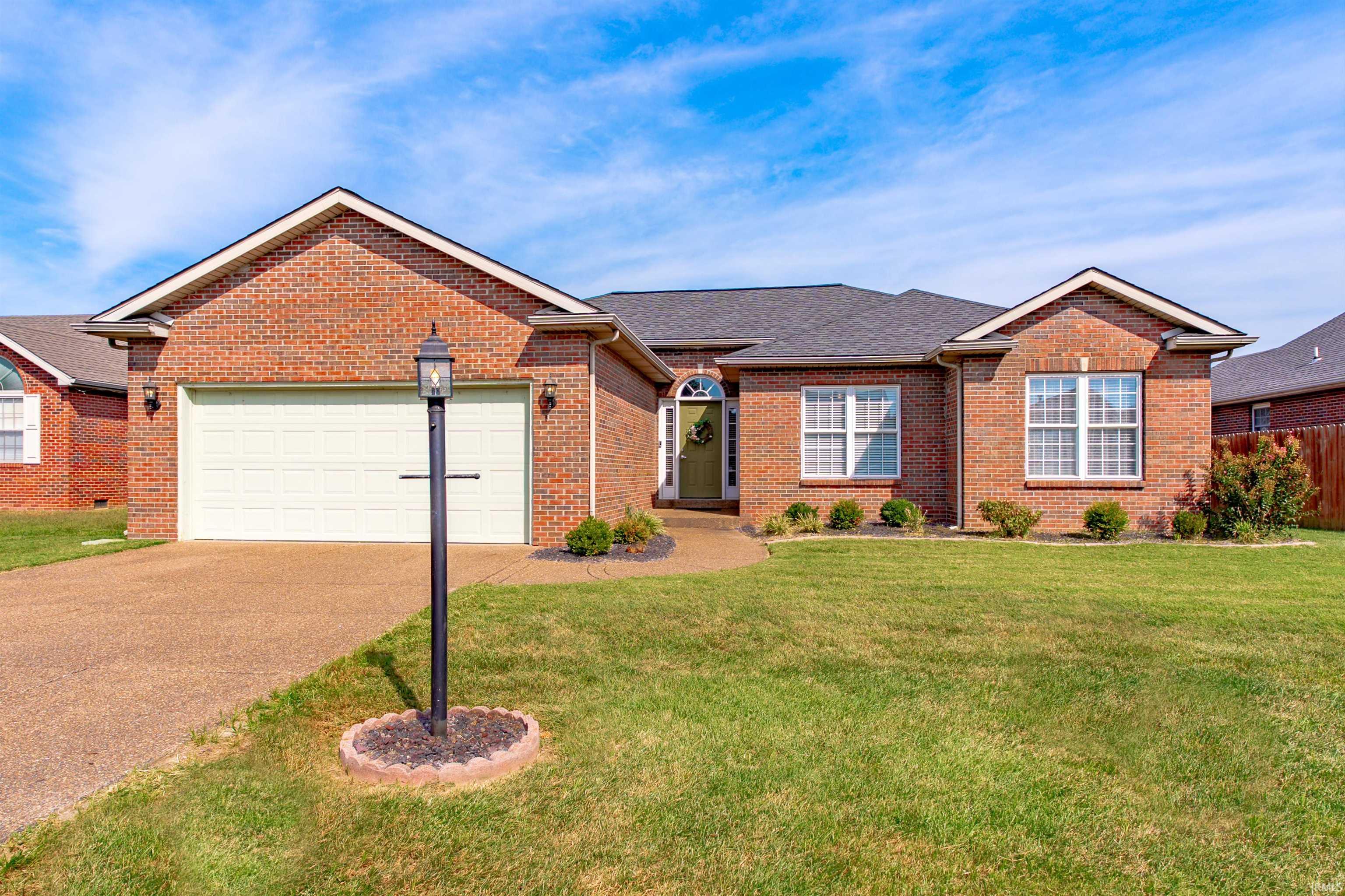 Merimac Dr, Evansville, IN 47711
