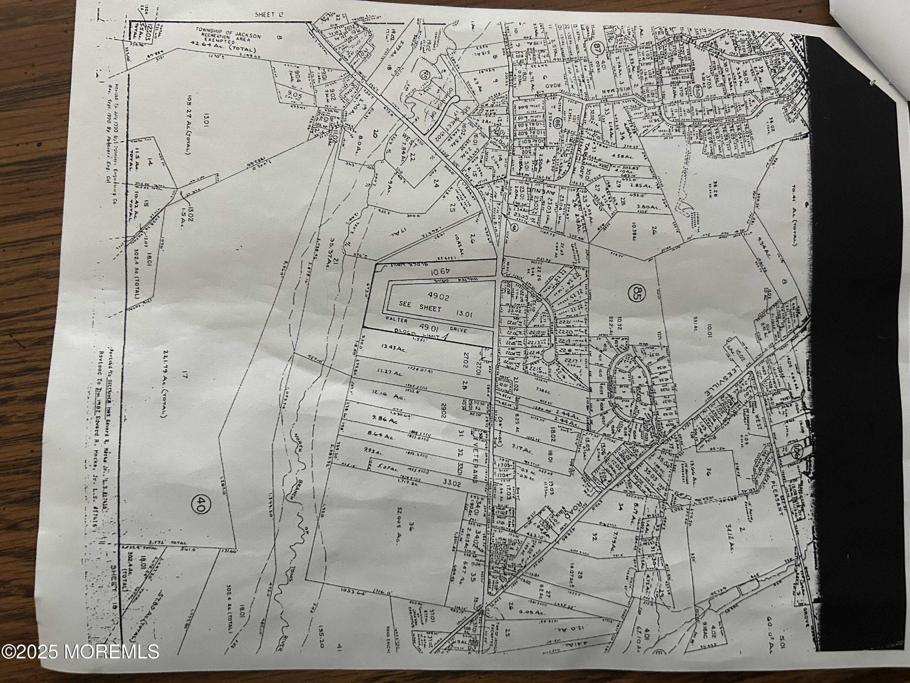 Jackson, New Jersey, 08527, United States, 5 Bedrooms Bedrooms, ,3 BathroomsBathrooms,Residential,For Sale,1975913