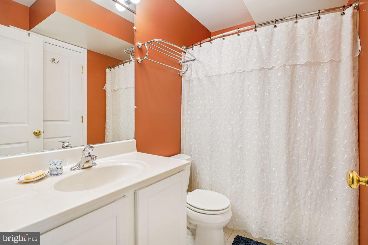 Warrenton, Virginia, 20187, United States, 4 Bedrooms Bedrooms, ,4 BathroomsBathrooms,Residential,For Sale,1989713